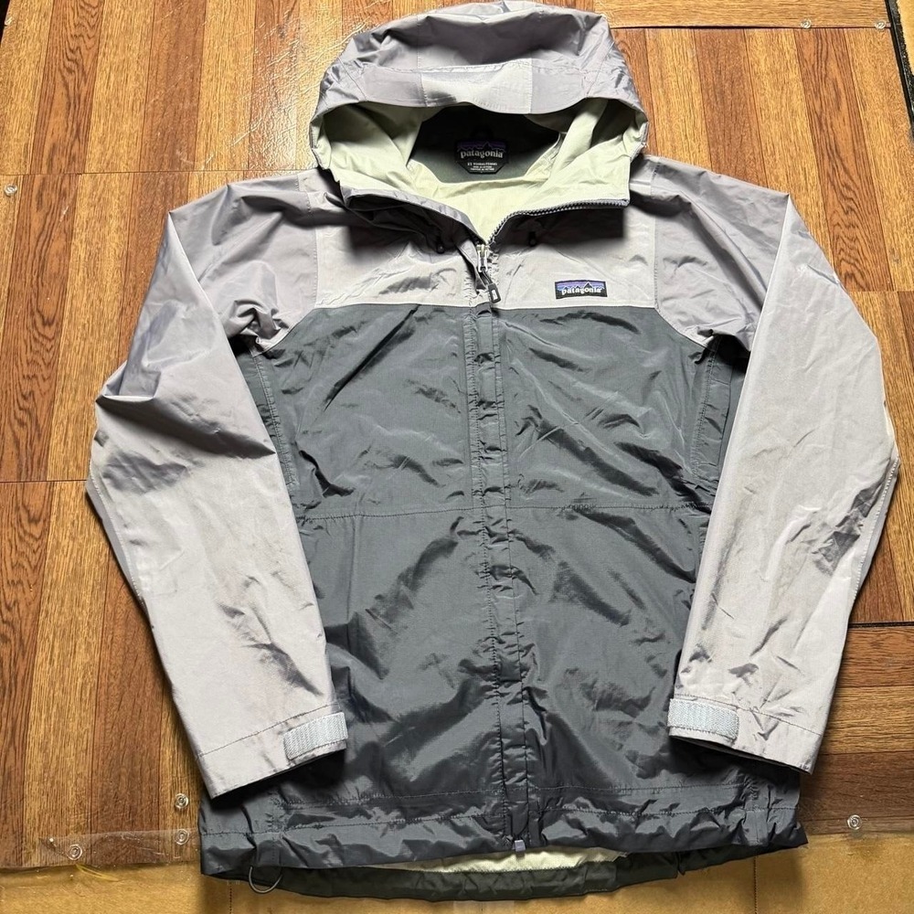 Patagonia Women's Grey TorrentShell H2NO Wind Rain Jacket XS